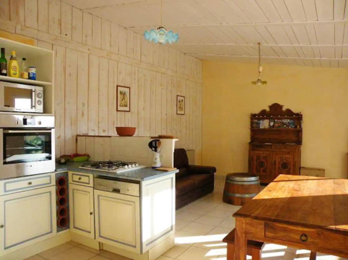 Charmante Maison Avec Piscine Partagee A Le Buisson-De-Cadouin Exterior foto