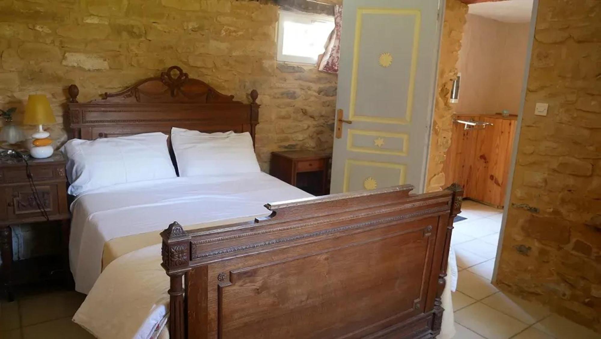 Charmante Maison Avec Piscine Partagee A Le Buisson-De-Cadouin Exterior foto